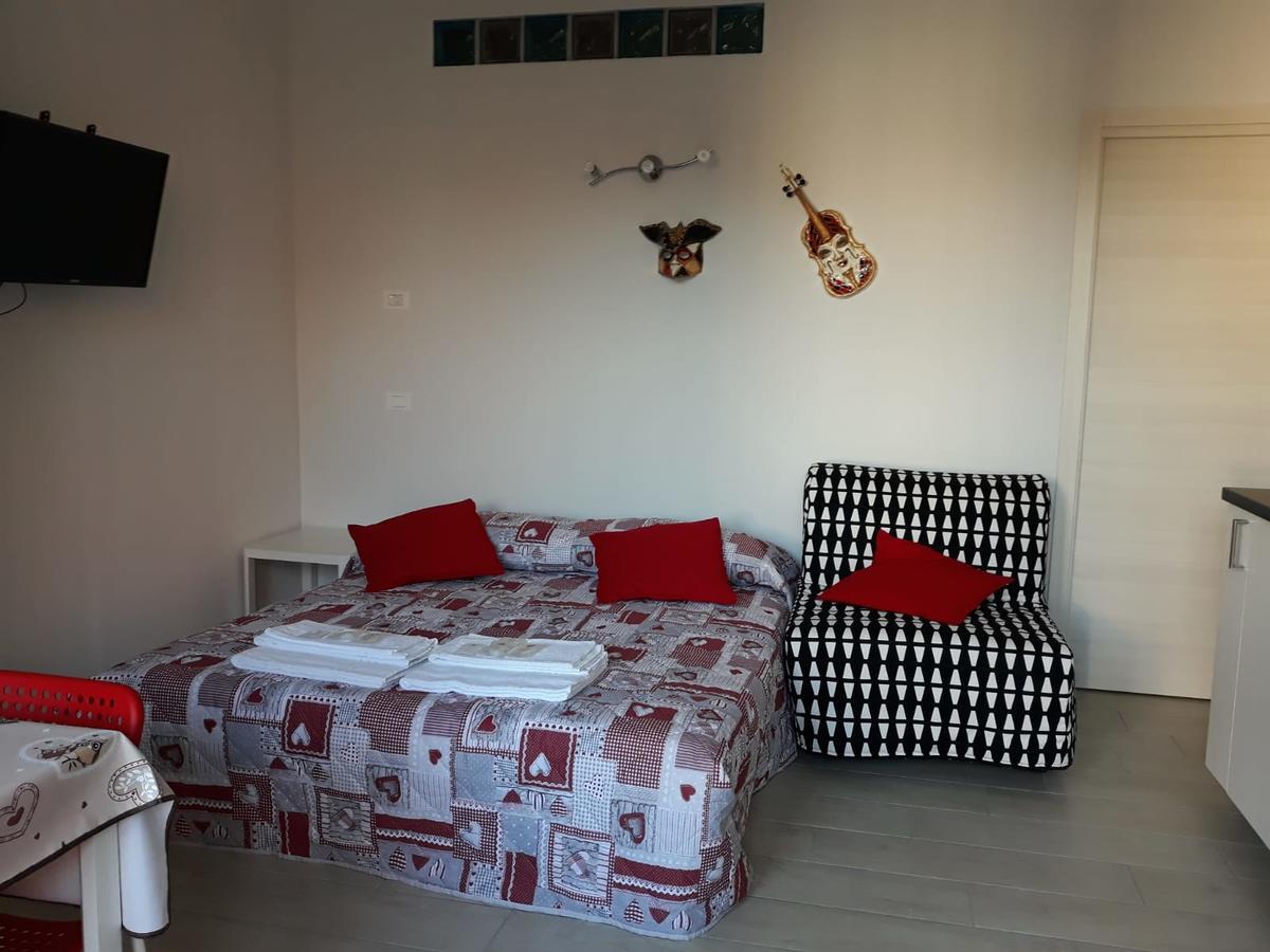 Casarossoveneziano Apartment Mestre Bagian luar foto