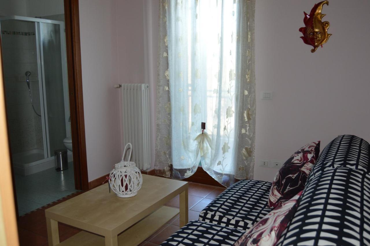Casarossoveneziano Apartment Mestre Bagian luar foto